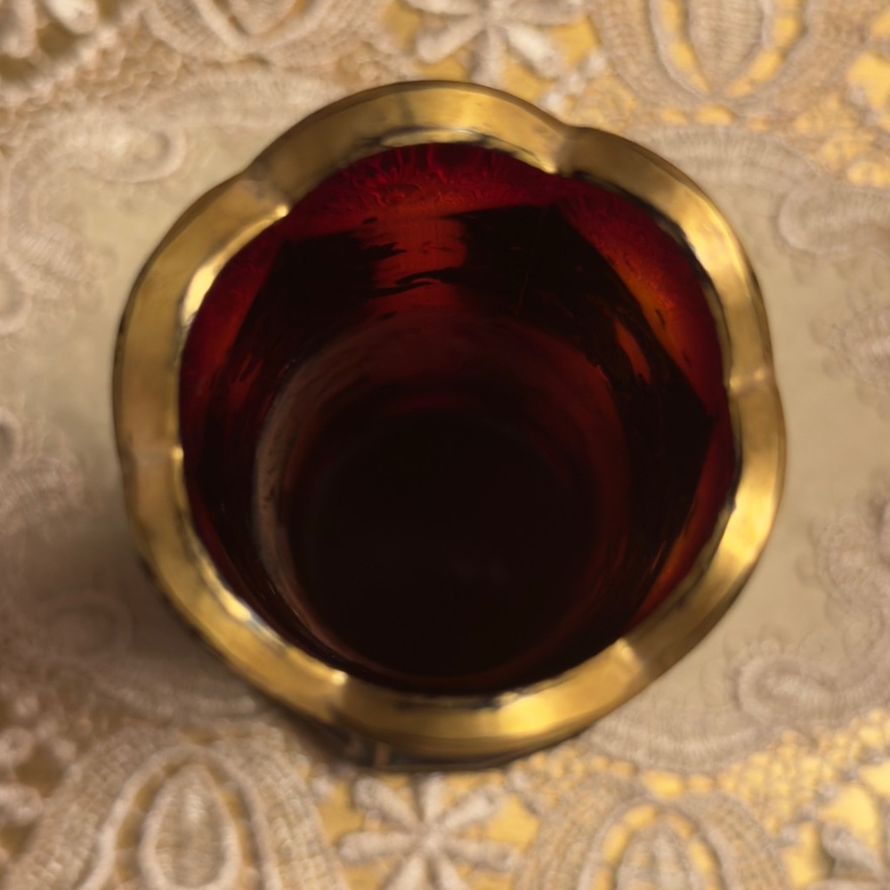 Vintage Ruby Red and Gold Glass Decorative Vase - Picture 7 of 8